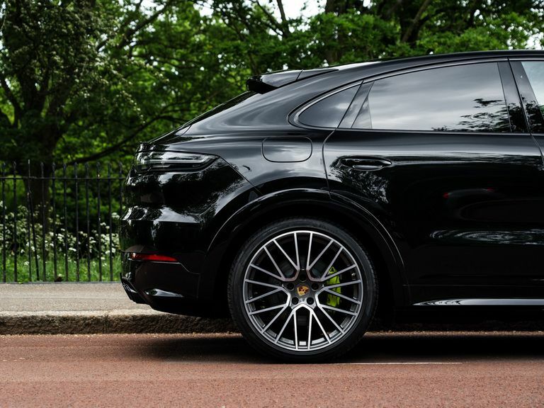 Porsche Cayenne E-hybrid Tiptronic S Black #6