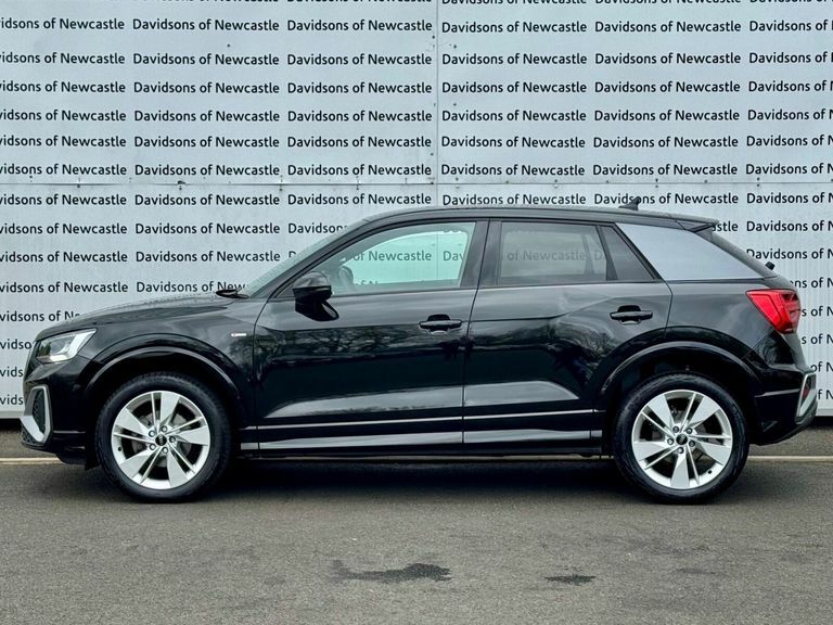 Audi Q2 1.5 Tfsi Cod 35 S Line Suv S Tronic Eur Black #5