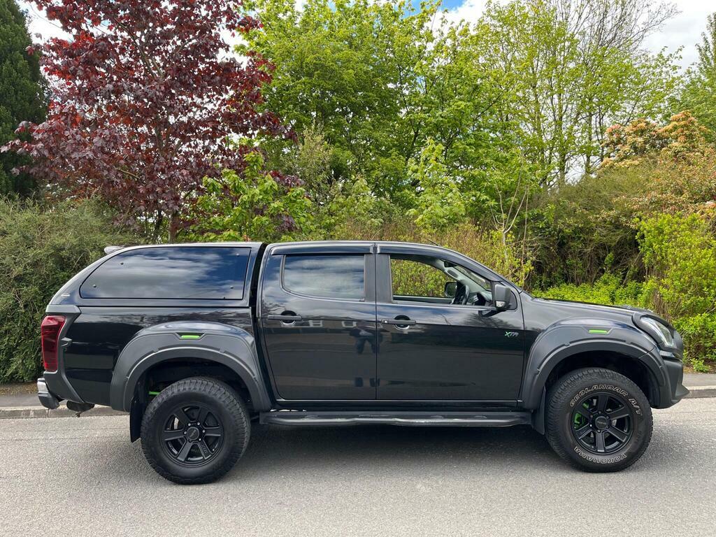 Isuzu D-Max 1.9 Td Xtr 4Wd Euro 6 Black #5