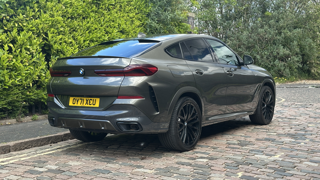BMW X6 30D M Green #2