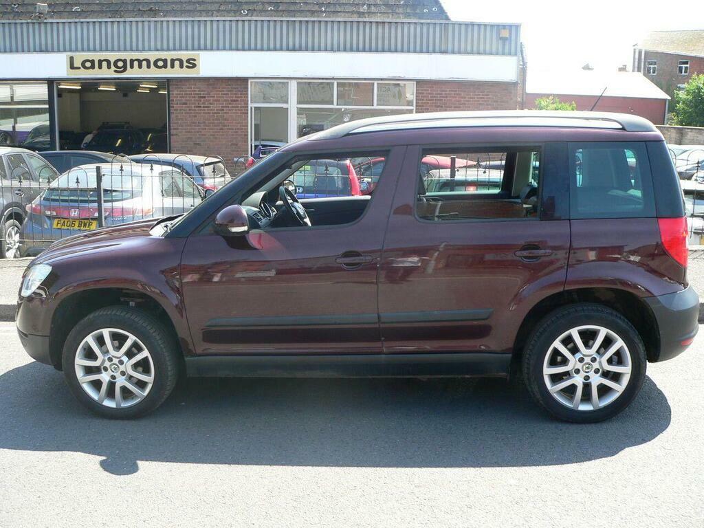 Skoda Yeti 2.0 Tdi Elegance 4Wd Euro 5 Red #5