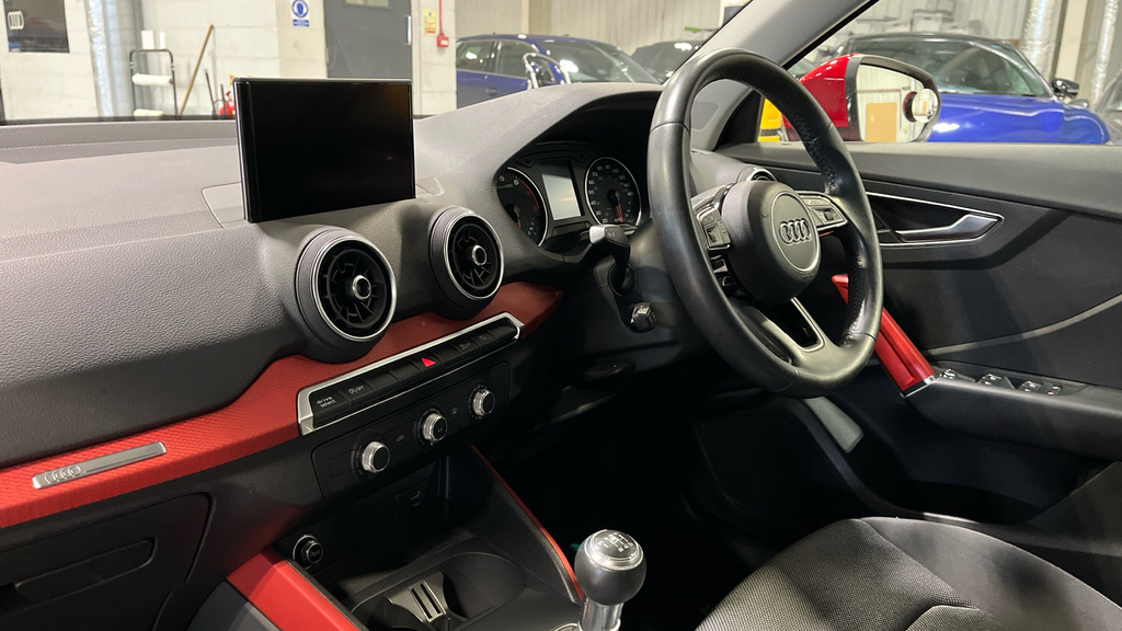 Audi Q2 Q2 1.4 Tfsi Sport Red #2