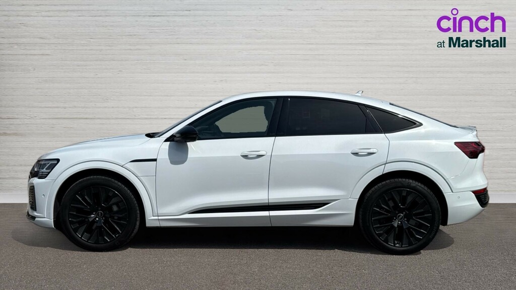 Audi Q8 e tron Q8 250Kw 50 Quattro 95Kwh Black Edition White #6