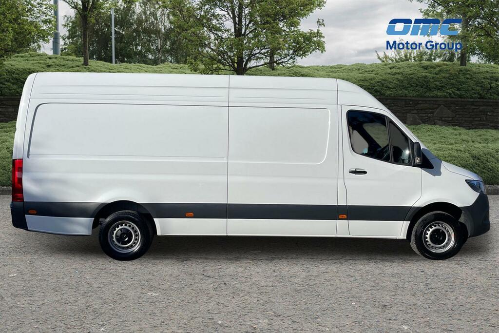 Mercedes-Benz Sprinter 3.5T H2 Pro Van White #6