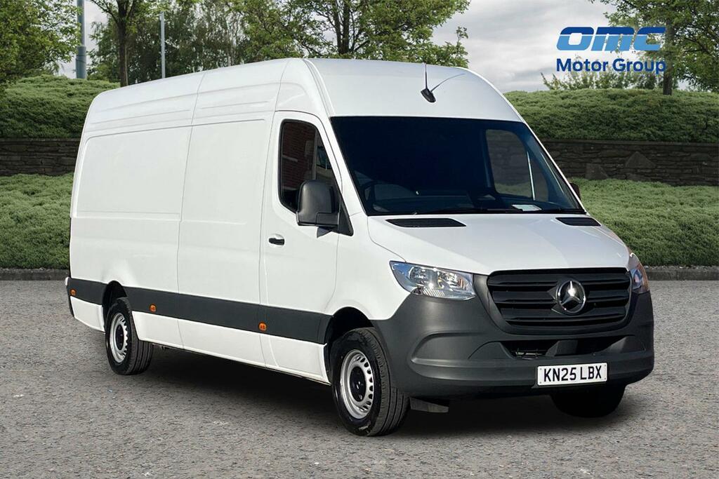 Mercedes-Benz Sprinter 3.5T H2 Pro Van White #2