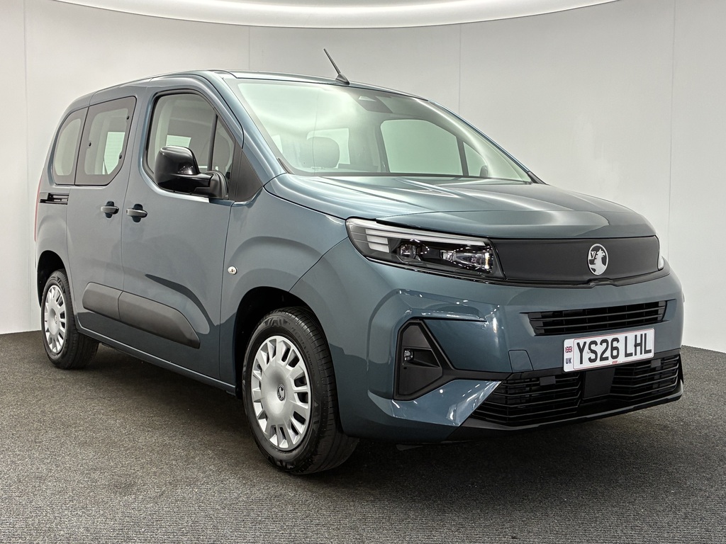 Vauxhall Combo Life 1.5 Turbo D Design Wav #1