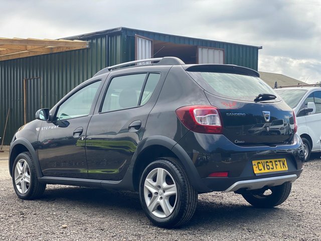 Dacia Sandero Stepway 1.5 Dci Laureate Euro 5 Black #3