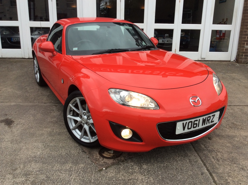 Mazda MX-5 2.0I Sport Tech Coupe Red
