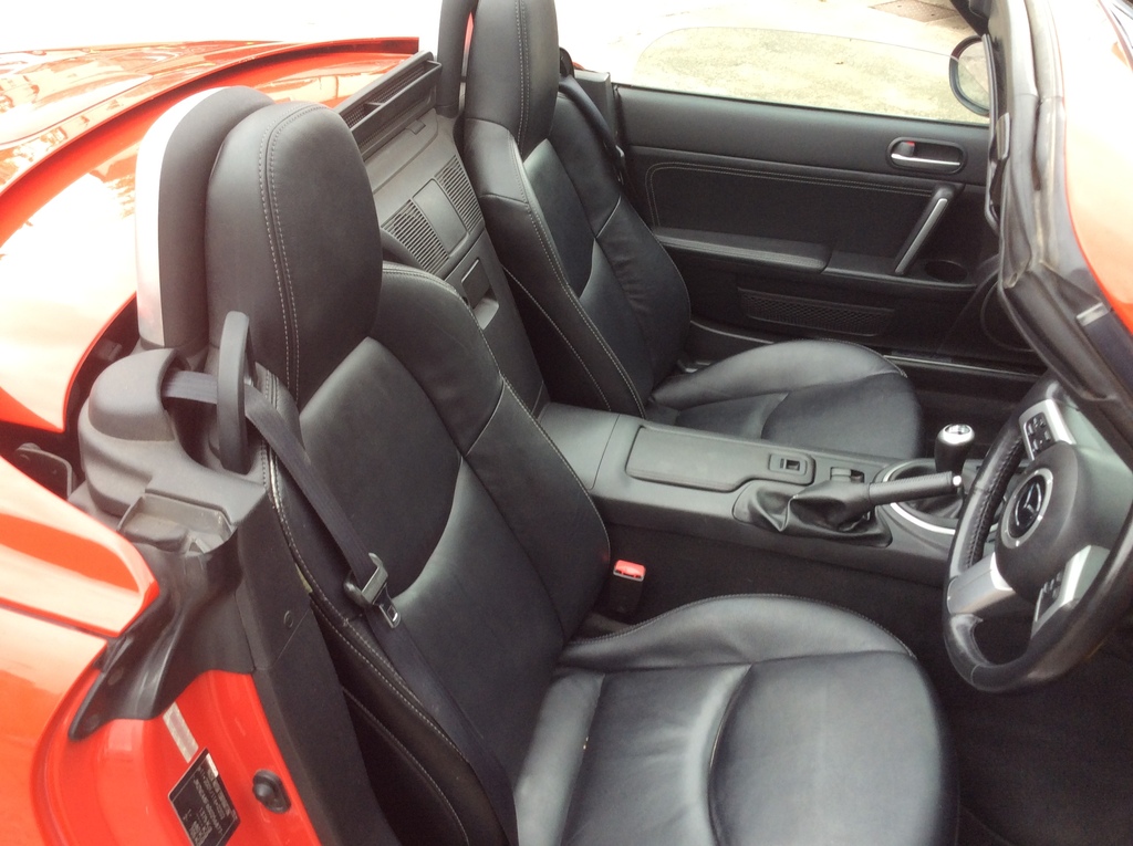 Mazda MX-5 2.0I Sport Tech Coupe Red #6
