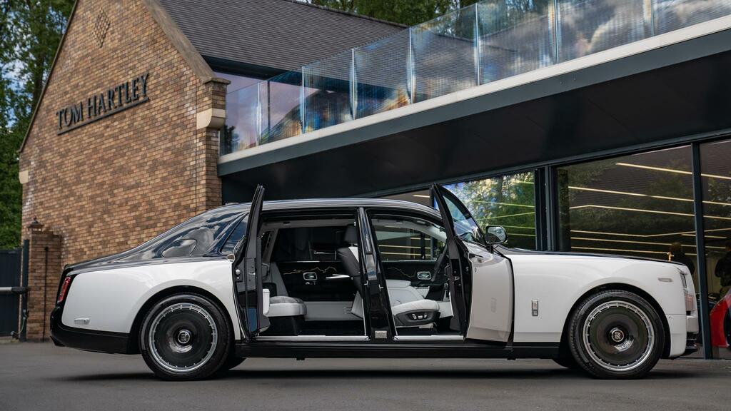 Rolls-Royce Phantom Saloon Black #5