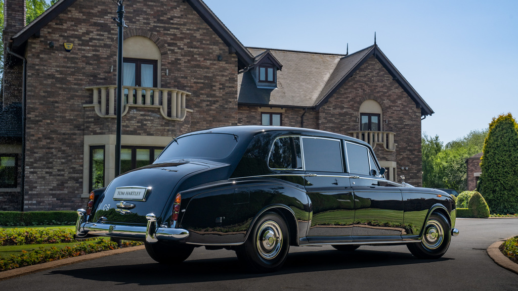 Rolls-Royce Phantom Ex-sir Elton John Fully Restored Black #4