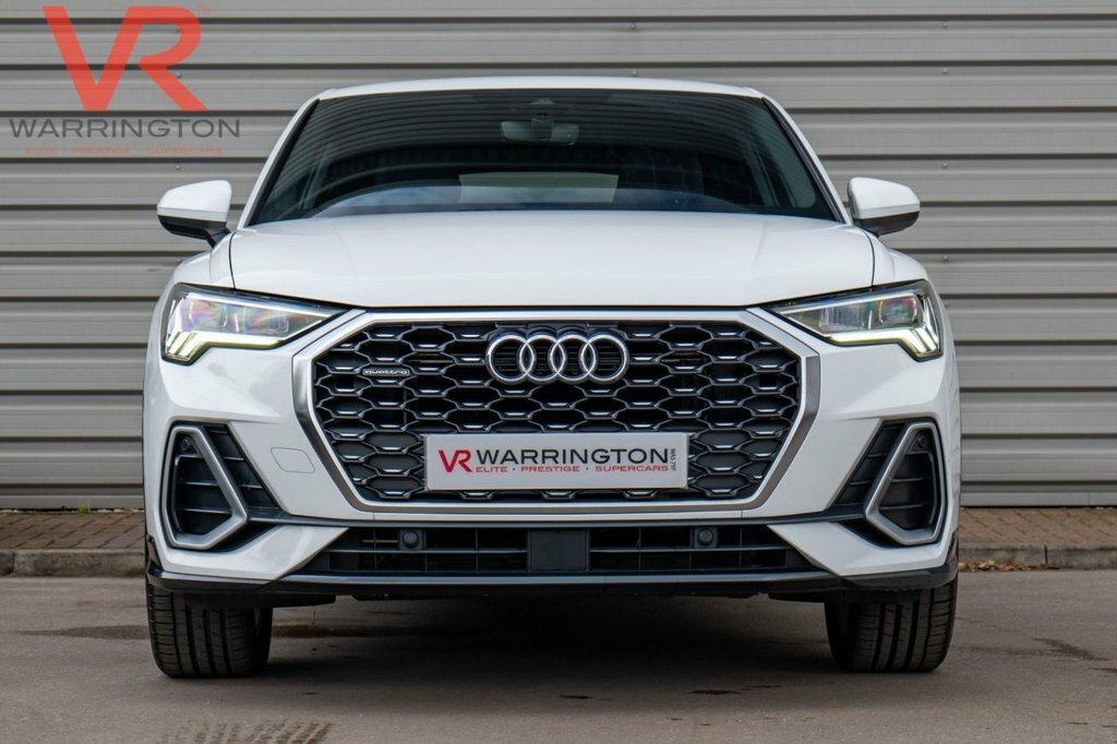Audi Q3 2L S Line White #4
