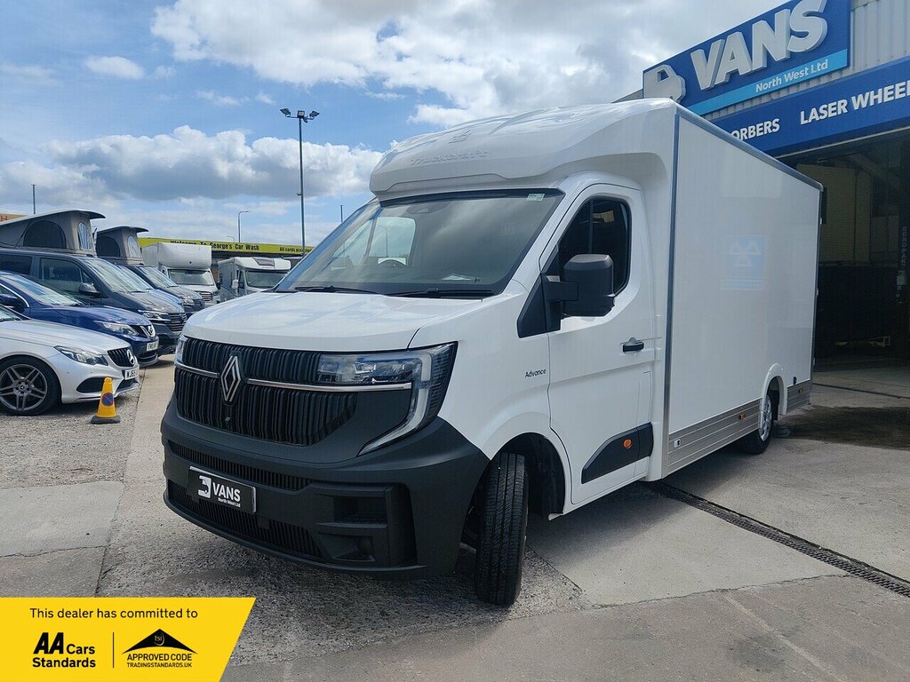 Renault Master Fwd Ll35dci 150 Advance Luton Low Loader White #4