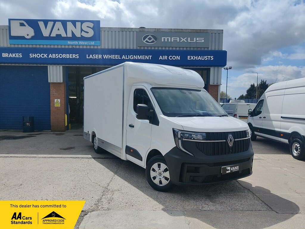 Renault Master Fwd Ll35dci 150 Advance Luton Low Loader White