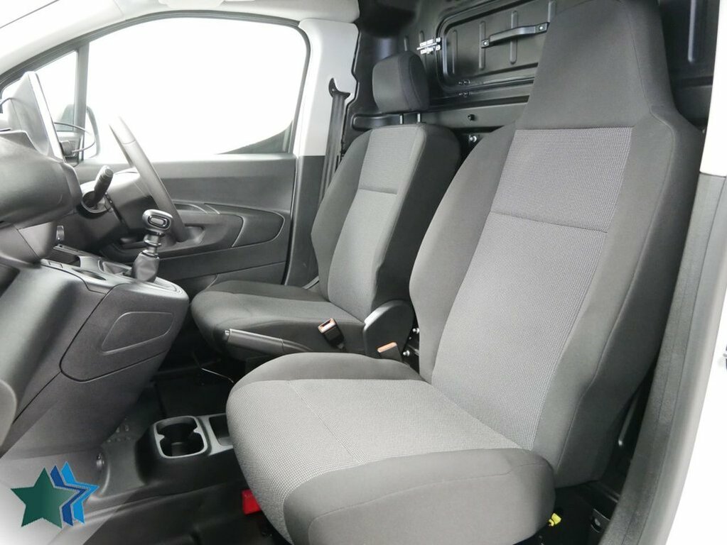 Vauxhall Combo 1.5L Turbo D 2300 Prime Panel Van Manua White #4