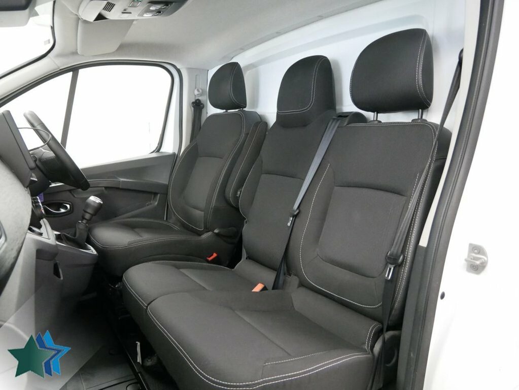 Nissan Primastar 2L 2.0 Dci 30 Tekna Panel Van Lh White #4
