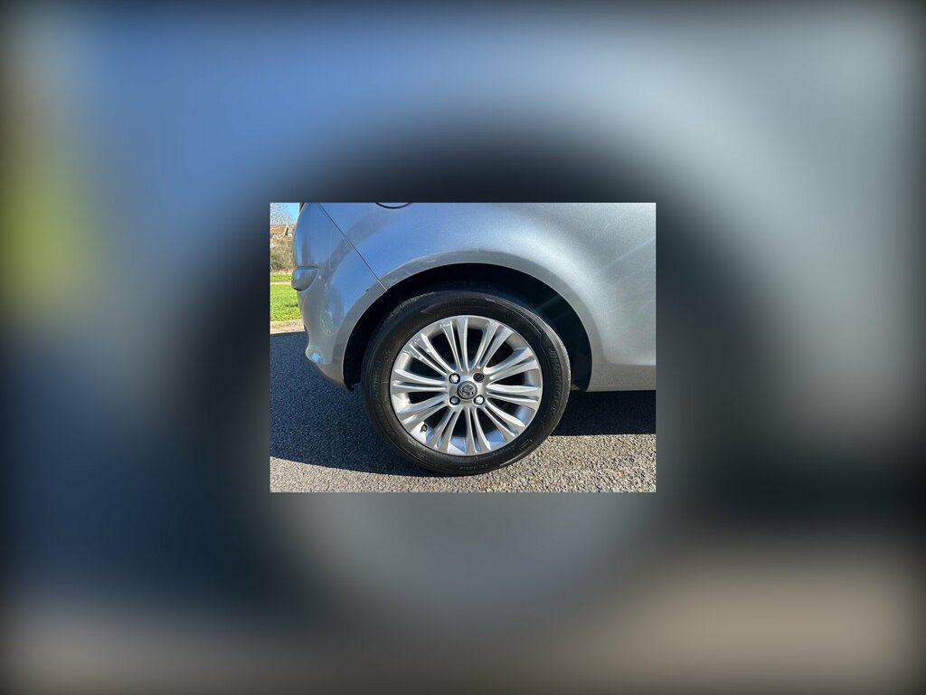 Vauxhall Corsa Se Silver #3