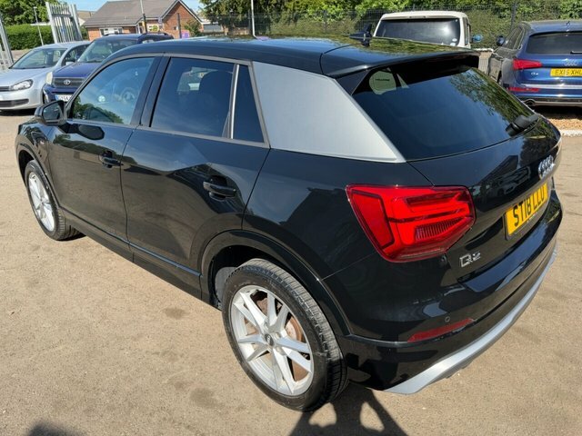 Audi Q2 Tfsi Cod S Line Black #4