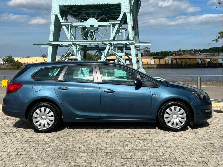 Vauxhall Astra 1.6 16V Sports Tourer Euro 5 Blue #3