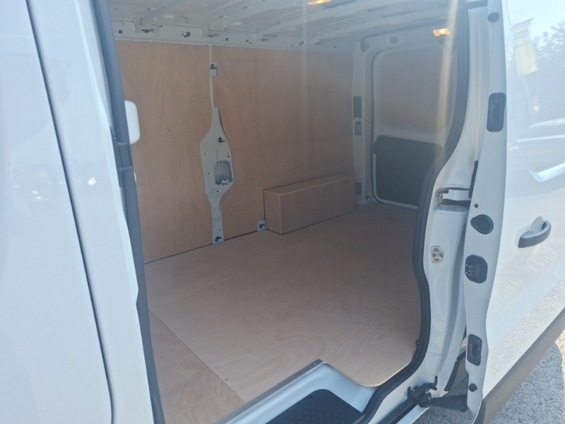 Renault Trafic Ll30 Blue Dci 150 Advance Safety Van Eag9 White #6