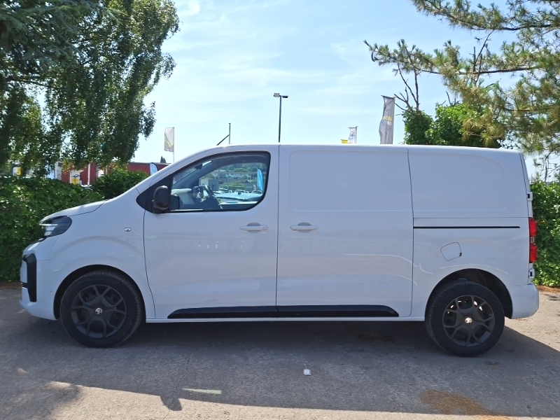 Vauxhall Vivaro 1.5 Turbo D 120 Pro H1 Van White #4