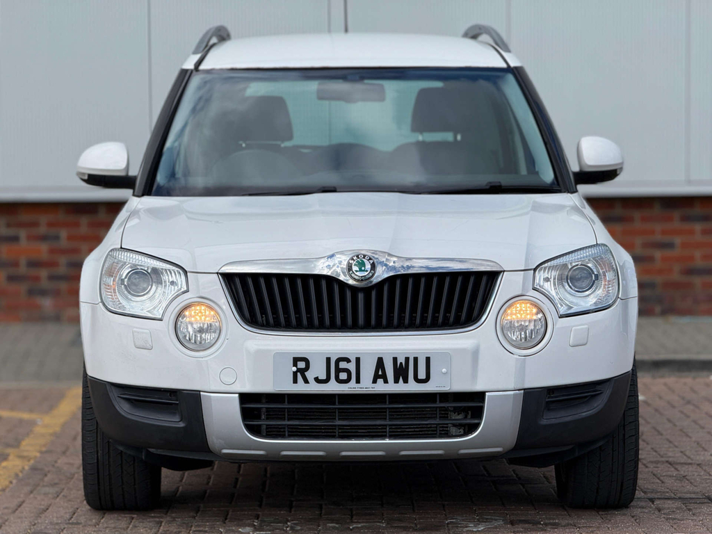 Skoda Yeti Elegance Tdi Cr 4X4 4Wd #2