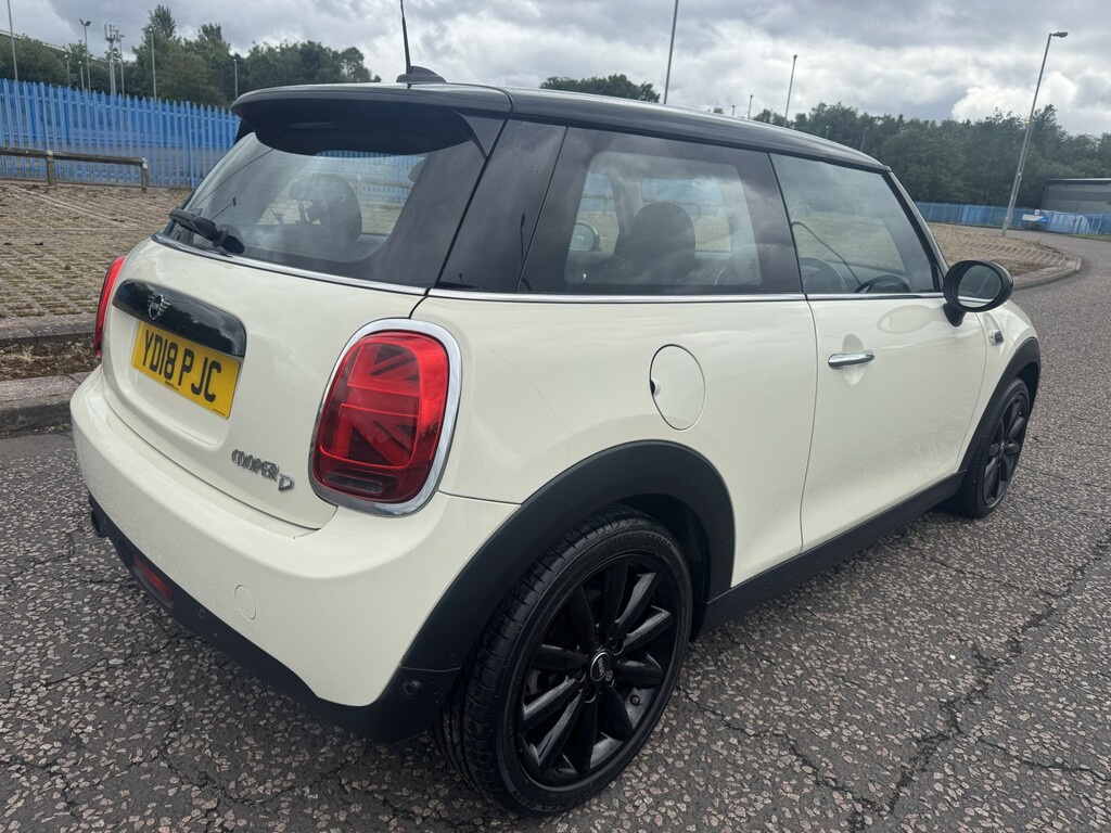 Mini Hatch 1.5 3-Door Hatch Cooper D 2018 White #6