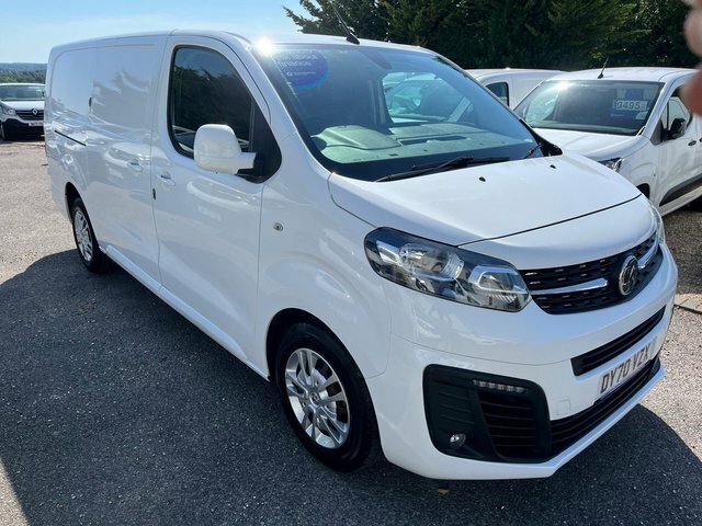 Vauxhall Vivaro 2.0 Turbo D 3100 Sportive L2 H1 Euro 6 S S White