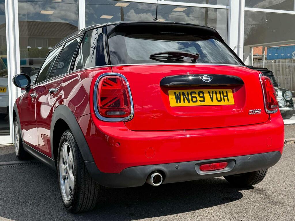 Mini Hatch Hatchback 1.5 Cooper Classic Euro 6 Ss 201 Red #2