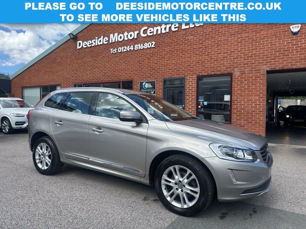 Volvo XC60 2.4L Se Lux Nav UHZ3111 Gold