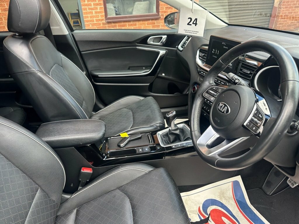 Kia Ceed 1.4L First Edition Grey #3