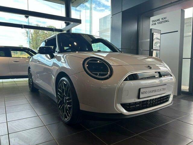 Mini Electric E 40.7Kwh Exclusive White
