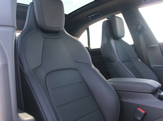 Porsche Macan 100Kwh 4S Blue #4