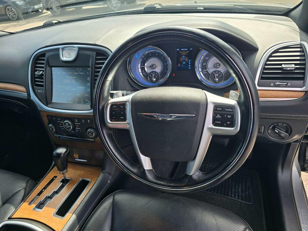 Chrysler 300C Saloon 3.0 Crd V6 Executive Euro 5 2013 Grey #2