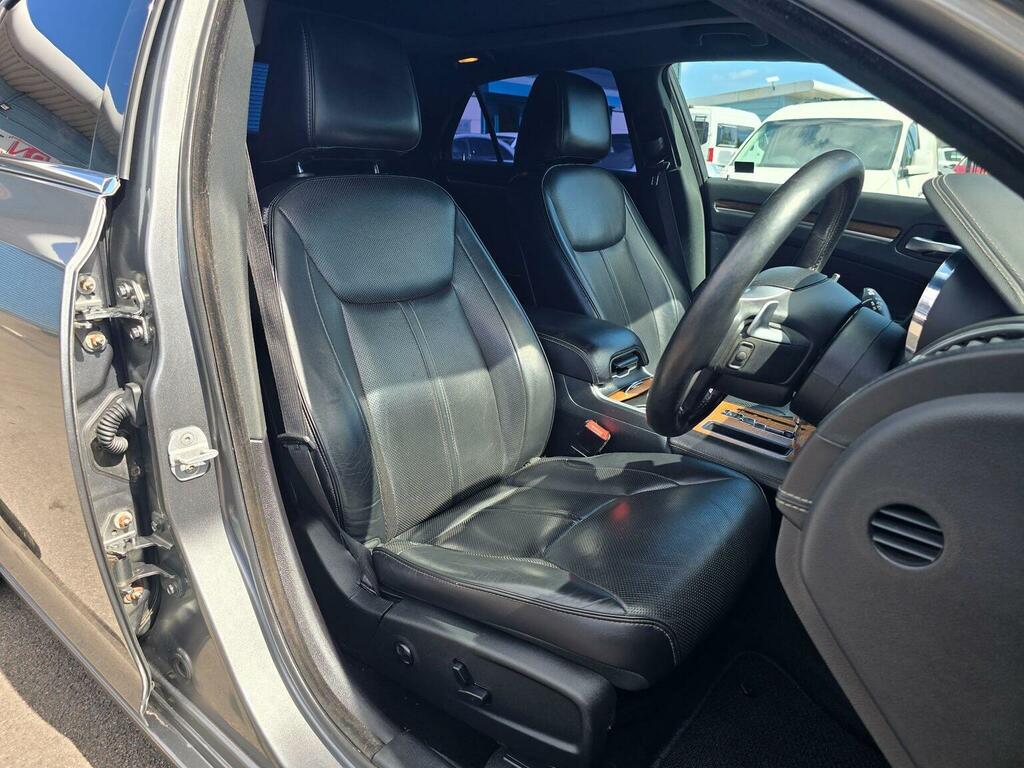 Chrysler 300C Saloon 3.0 Crd V6 Executive Euro 5 2013 Grey #4