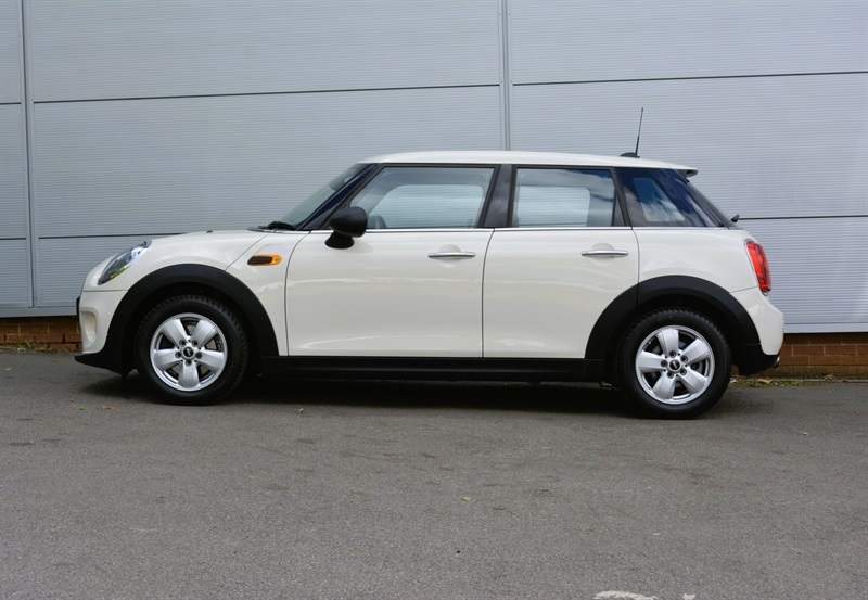 Mini Hatch 1.2 One Hatchback Euro 6 Ss White #3