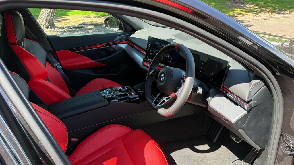 BMW M5 4.4 22.1Kwh Touring Plug-in Hybrid Step Grey #6