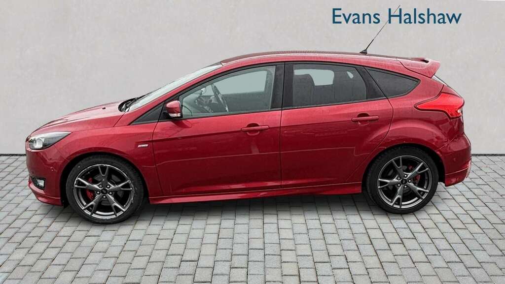 Ford Focus 1.5 Ecoboost 182 St-line X 2017 Red #3