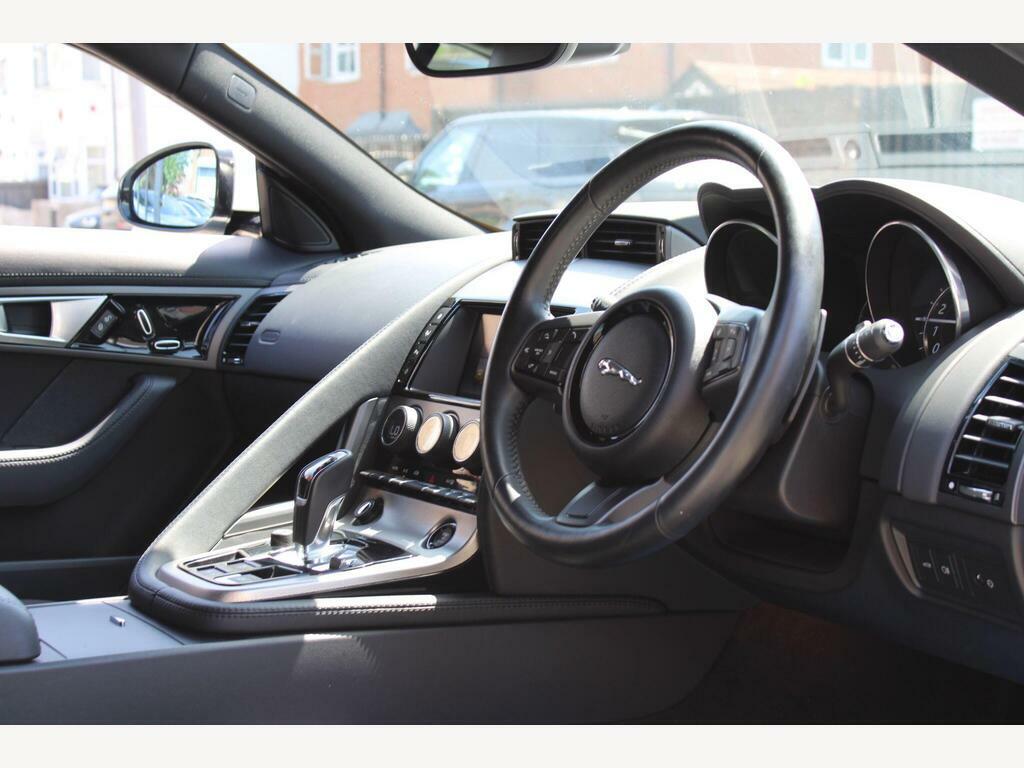 Jaguar F-Type 3.0 V6 Euro 6 S S White #4