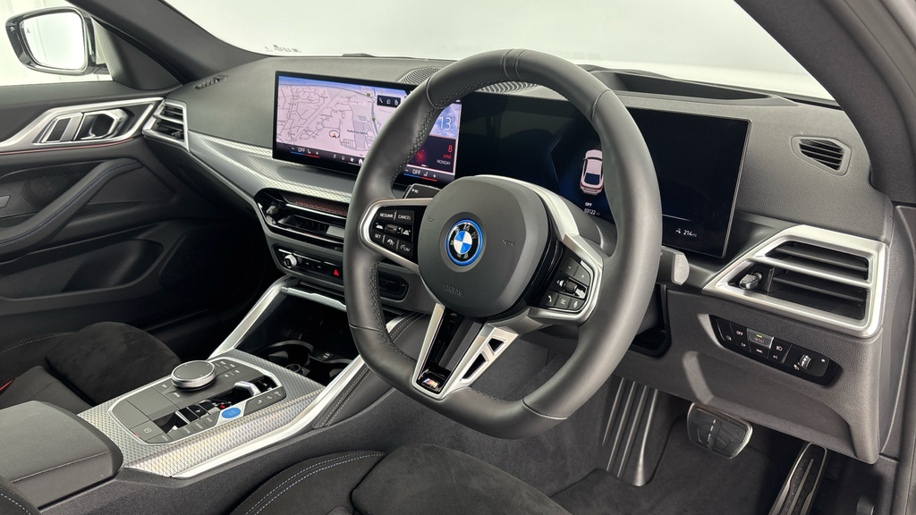 BMW i4 35 70.2Kwh M Sport Gran Coupe Edrive White #6