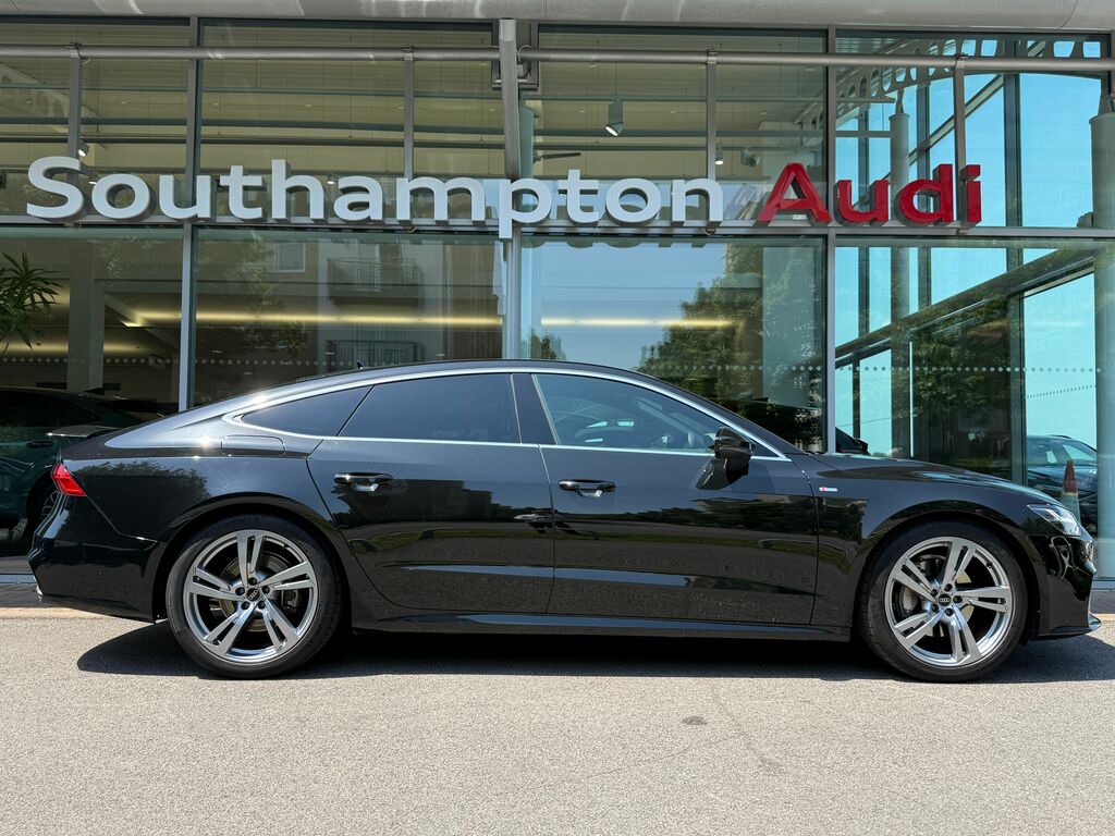 Audi A7 S Line Black #2