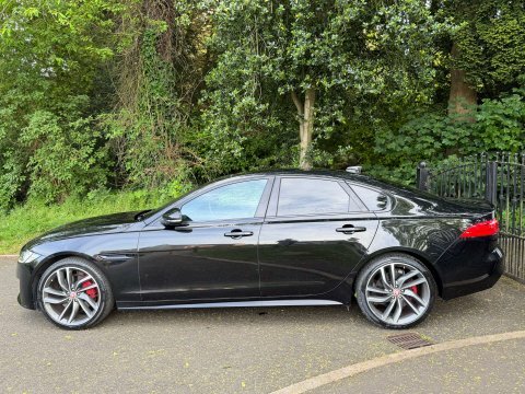 Jaguar XF 3.0 V6 S Black #4