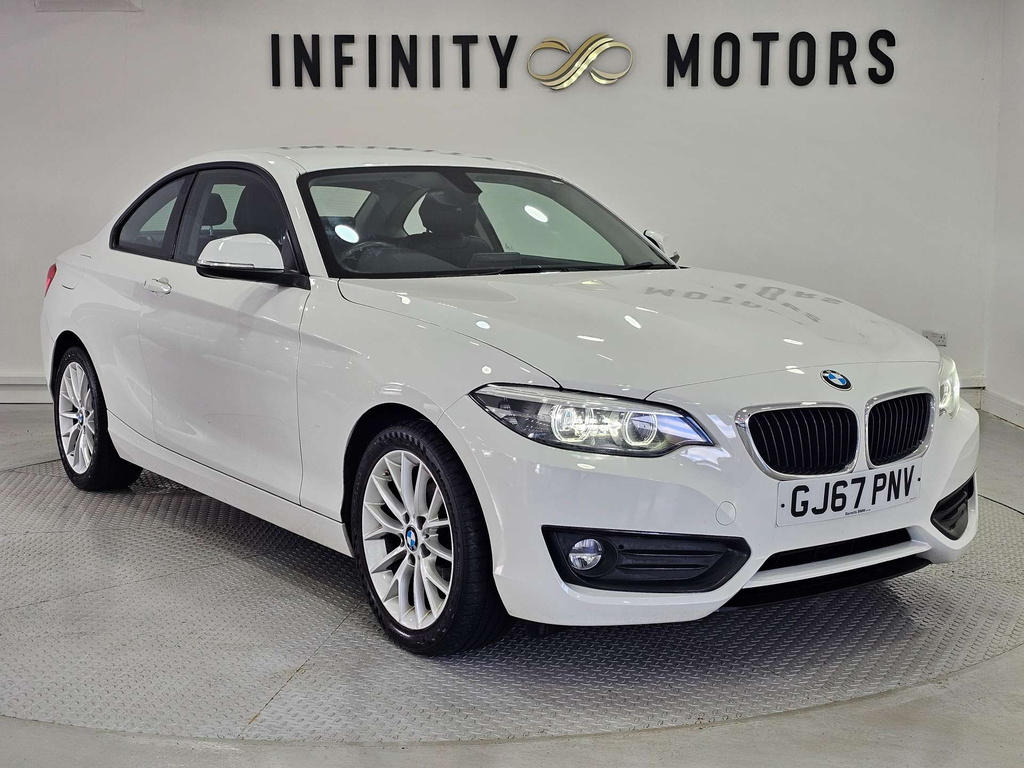BMW 2 Series Se White #2