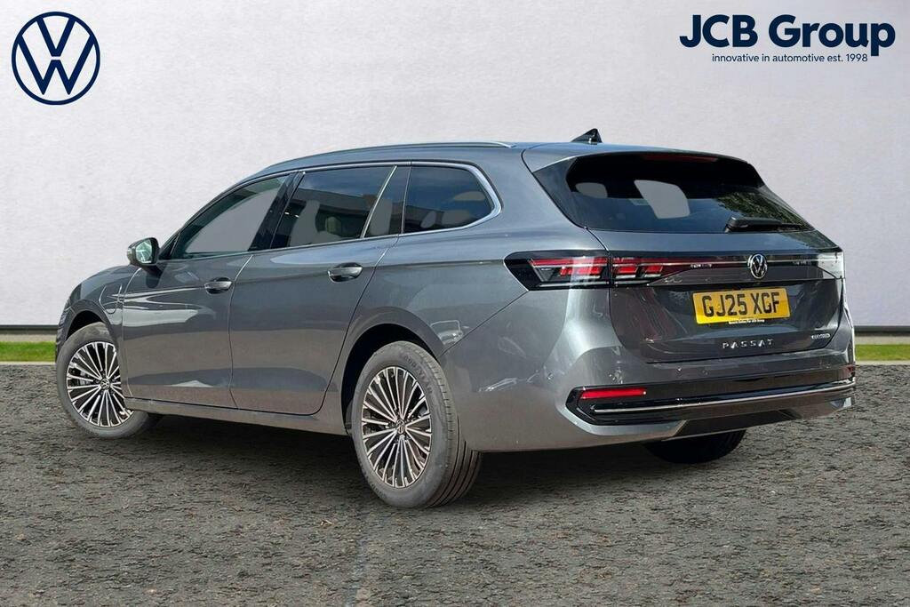 Volkswagen Passat 1.5 Tsi Ehybrid 19.7Kwh Elegance Estate Grey #3