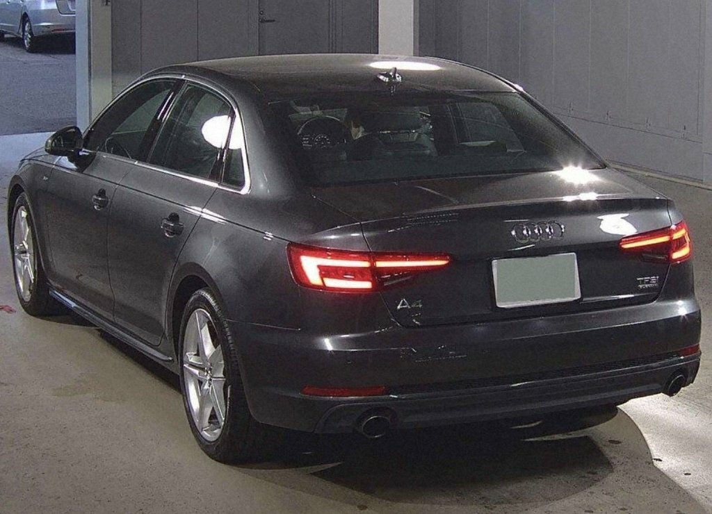 Audi A4 2L S Line Grey #3