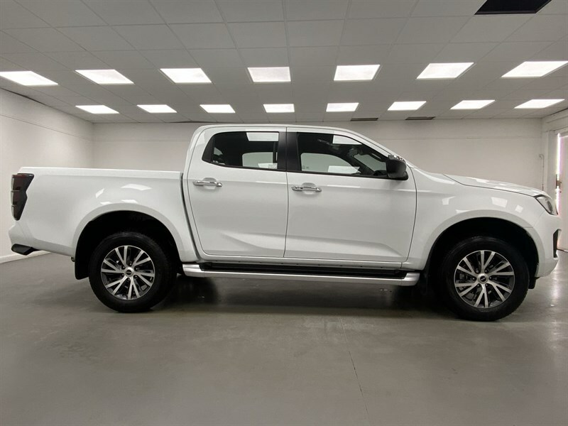 Isuzu D-Max Dl40 Auto White #5