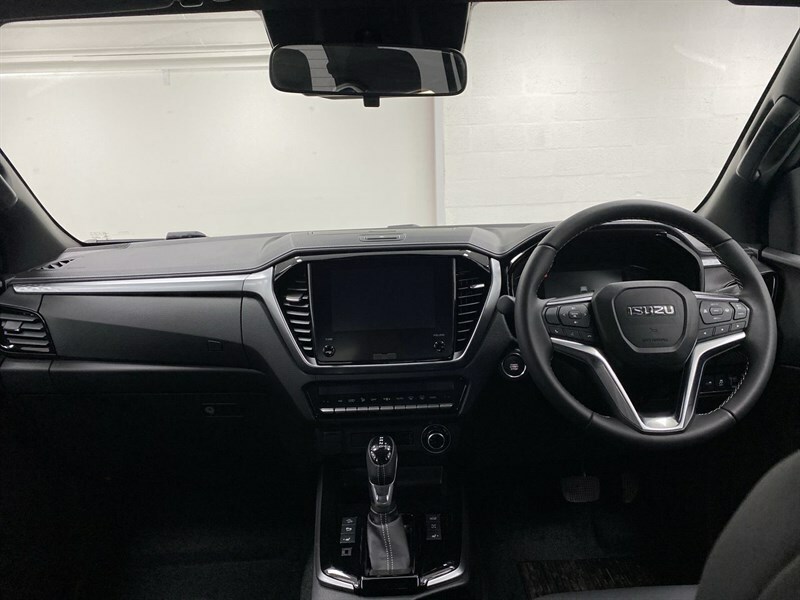 Isuzu D-Max Dl40 Auto White #4