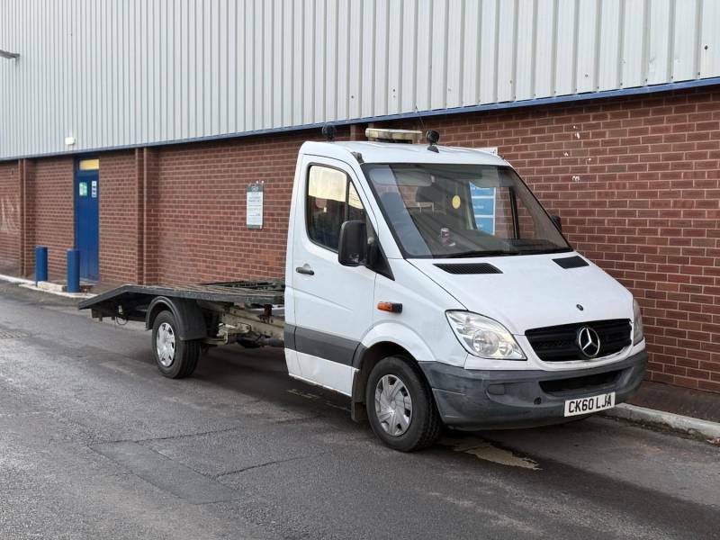 Mercedes-Benz Sprinter 3.5T Chassis Cab - 2010 White #2