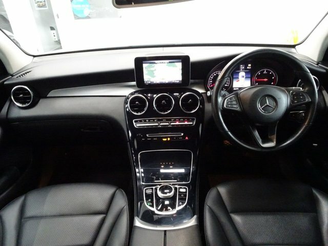 Mercedes-Benz GLC Class 2.1 Glc220d Urban Edition Suv G-tronic White #2