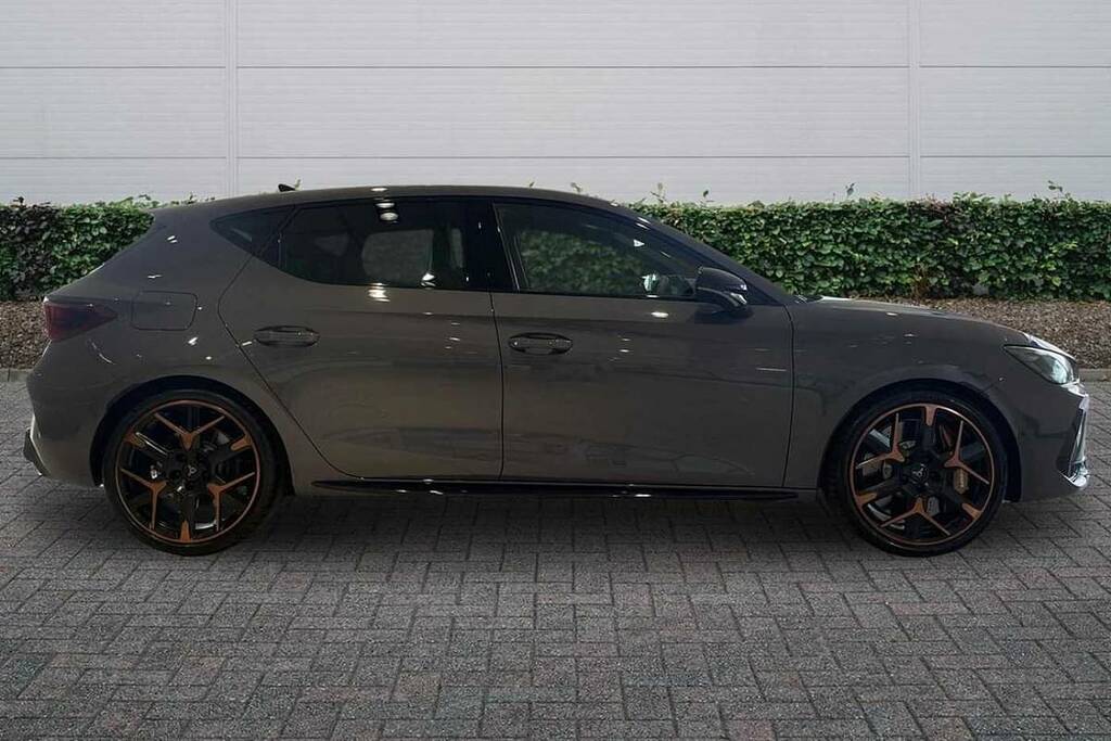 Cupra Leon 2.0 Tsi 300 Vz3 Dsg Grey #4
